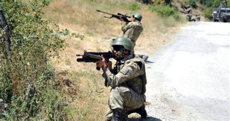 T­u­n­c­e­l­i­­d­e­ ­ç­a­t­ı­ş­m­a­:­ ­1­ ­t­e­r­ö­r­i­s­t­ ­ö­l­d­ü­r­ü­l­d­ü­